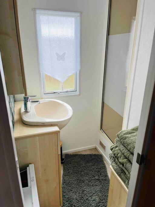 Chalet Dans La Foret Proche Disney La Houssaye-en-Brie 外观 照片