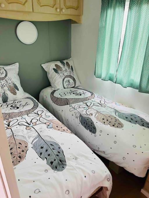 Chalet Dans La Foret Proche Disney La Houssaye-en-Brie 外观 照片