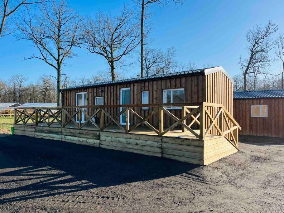 Chalet Dans La Foret Proche Disney La Houssaye-en-Brie 外观 照片